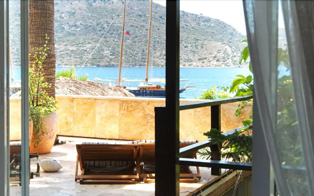 Room, Sabrina's Haus, Dalaman