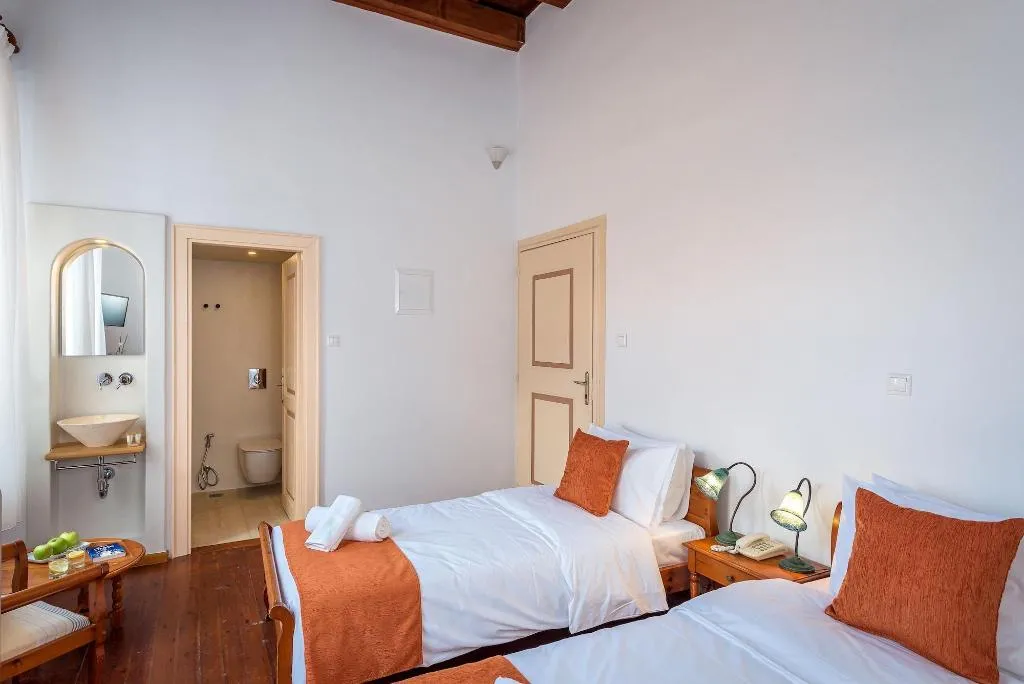 Room, Amphora, Crete