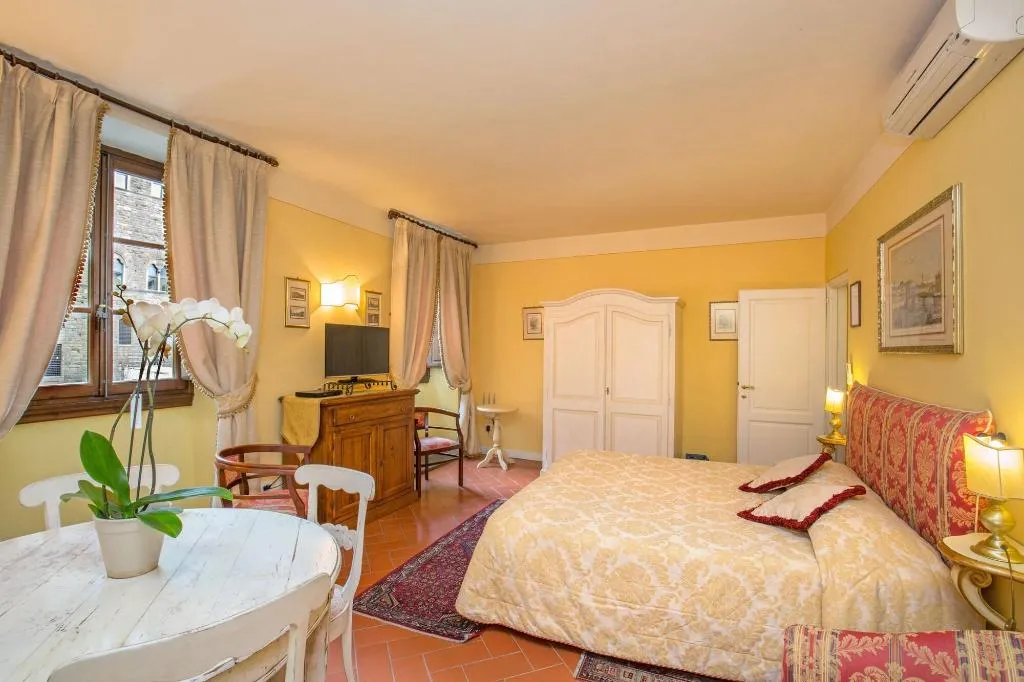 General view, La Casa Del Garbo Luxury Rooms Suite, Florence