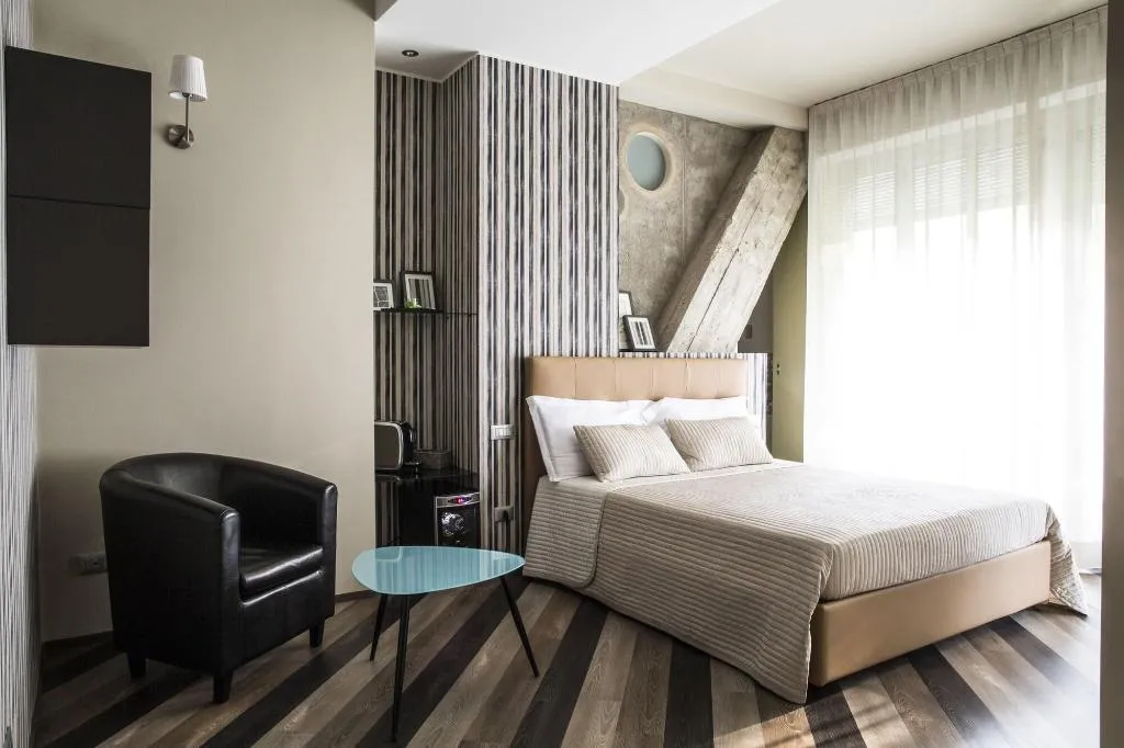 Room, Serendipity Rooms, Milan
