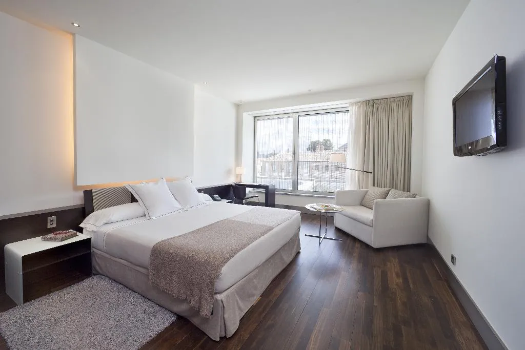Double or Twin STANDARD Room, Parador de Alcala de Henares, Madrid