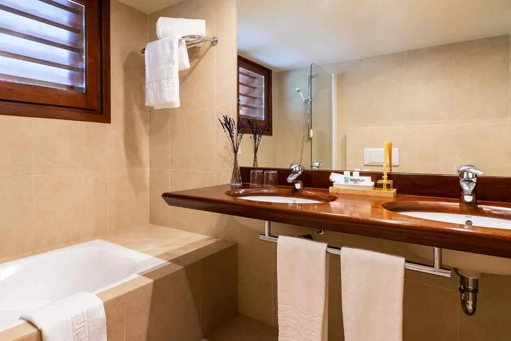 DOUBLE COMFORT Room, Xalet del Golf, Barcelona