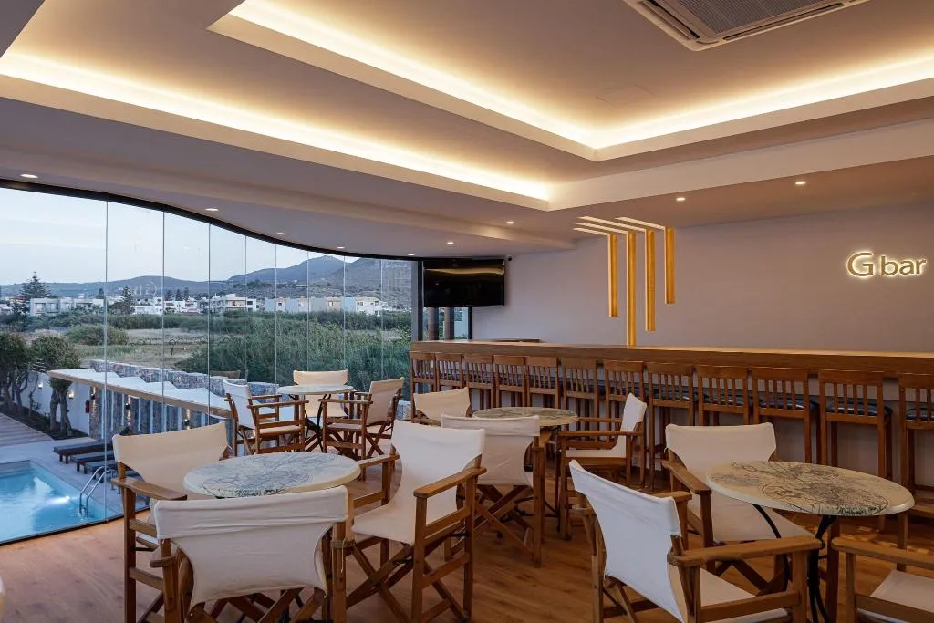 Bar, Golden Bay Boutique Hotel & Bungalows, Crete