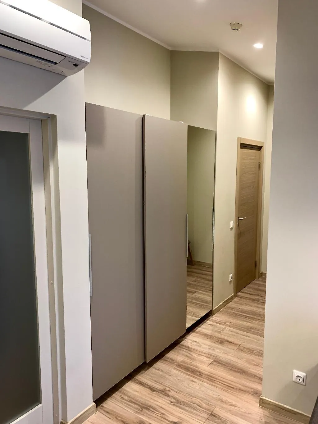 APARTMENT WITH BALCONY Room, Riga Lux Apartments - Ernesta, Riga