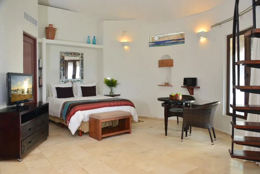 STUDIO OCEAN FRONT Room, Playa Palms, Playa Del Carmen
