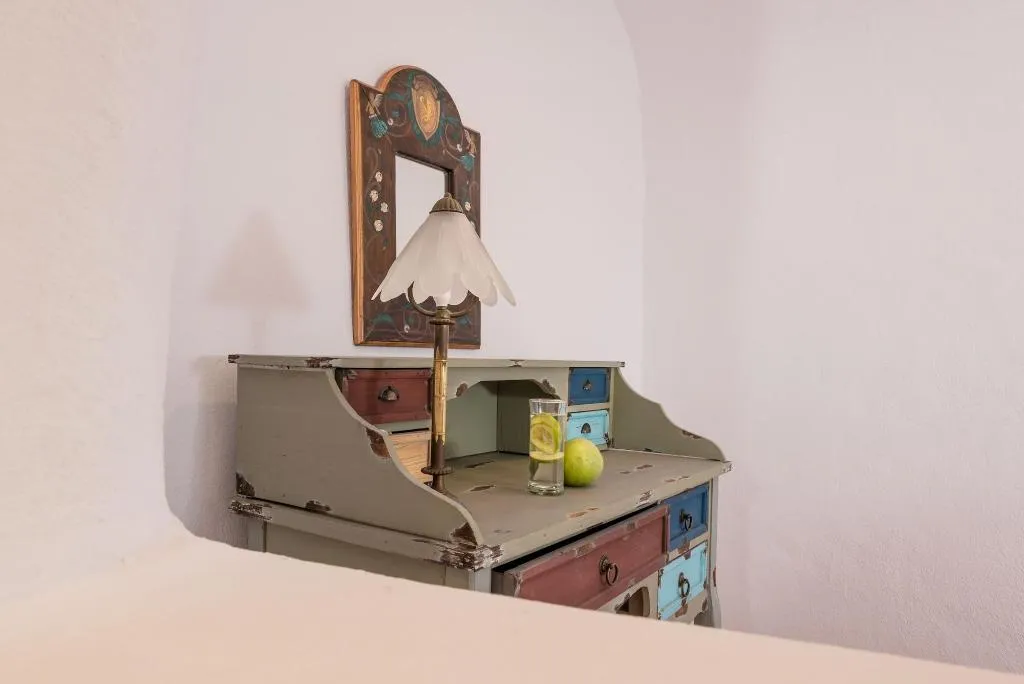 Room, Kastro Mansion, Santorini