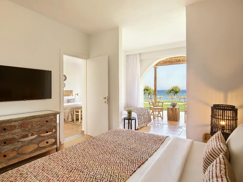 FAMILY ROOM STANDARD Room, Grecotel Casa Marron, Athens