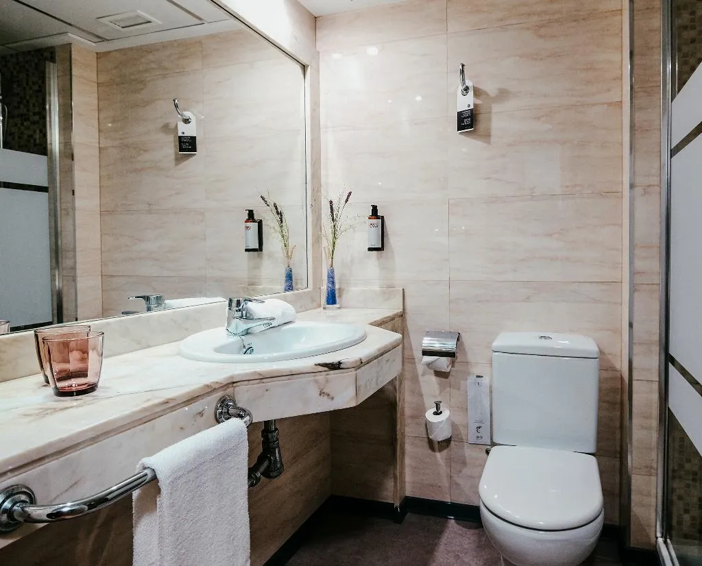 DOUBLE QUEEN SIZE BED Room, Hotel Elche Centro Affiliated by Melia, Costa Blanca