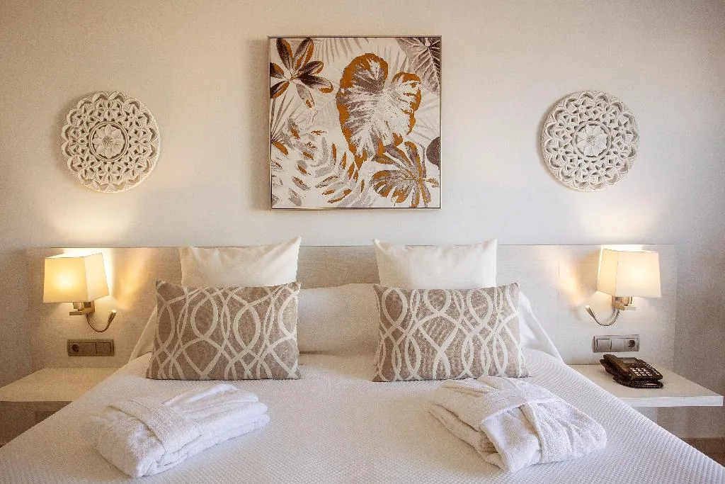 DOUBLE DELUXE Room, Hotel Puchet Ibiza, Ibiza