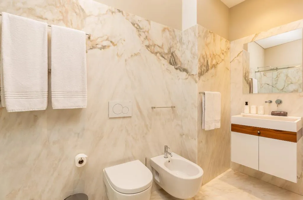 APARTMENT TWO BEDROOMS Room, Rs Porto Historic Center, Porto