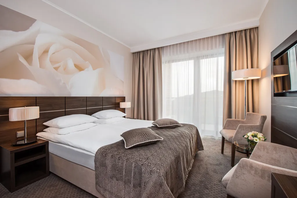 Double or Twin STANDARD Room, Hotel Rozany Gaj - Destigo Hotels, Gdansk