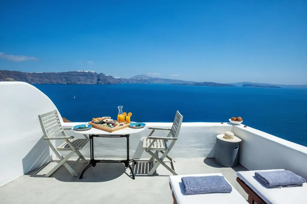 SUITE DELUXE Room, Diamond Luxury Suites, Santorini