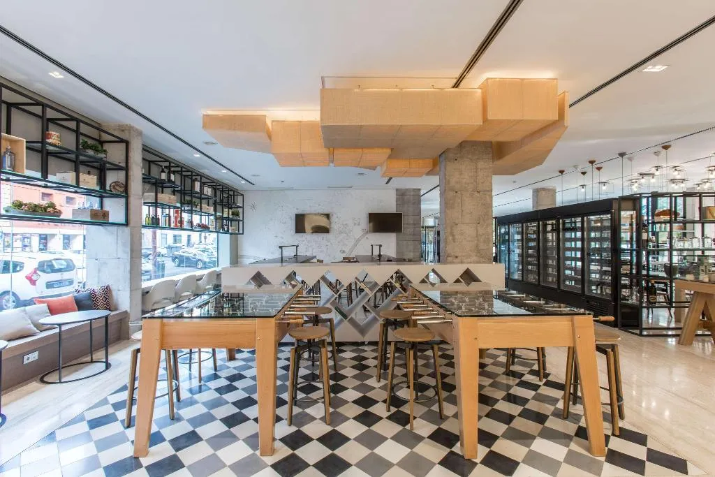 Restaurant, NH Sevilla Plaza de Armas, Seville