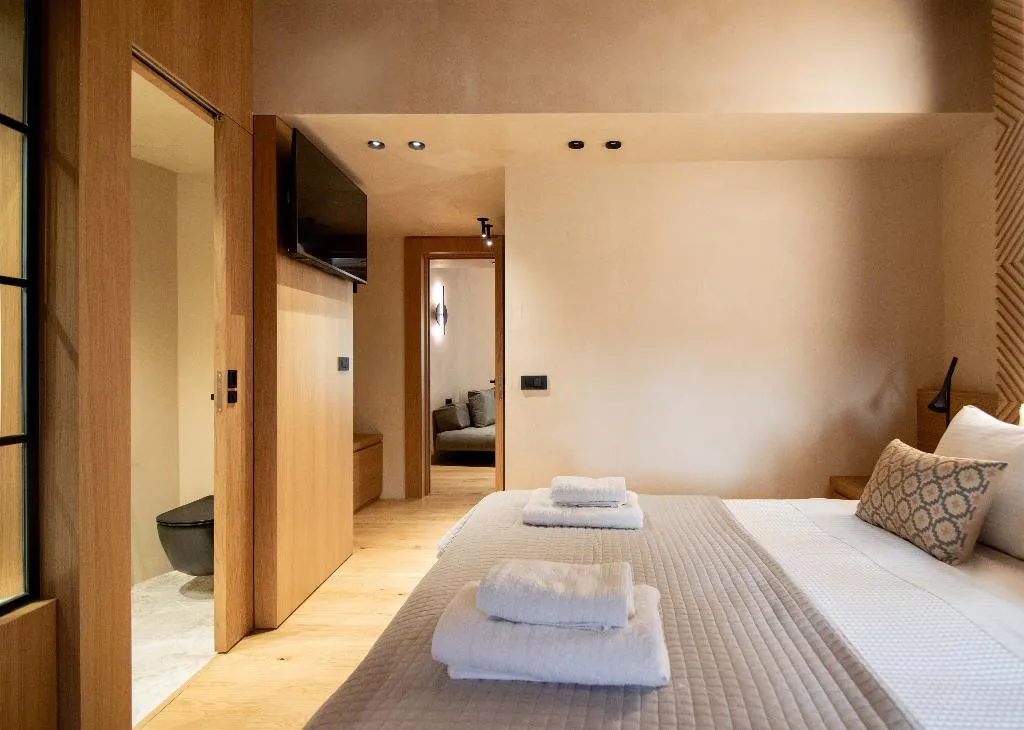 SUITE ONE BEDROOM WITH TERRACE Room, Consolato Boutique, Crete