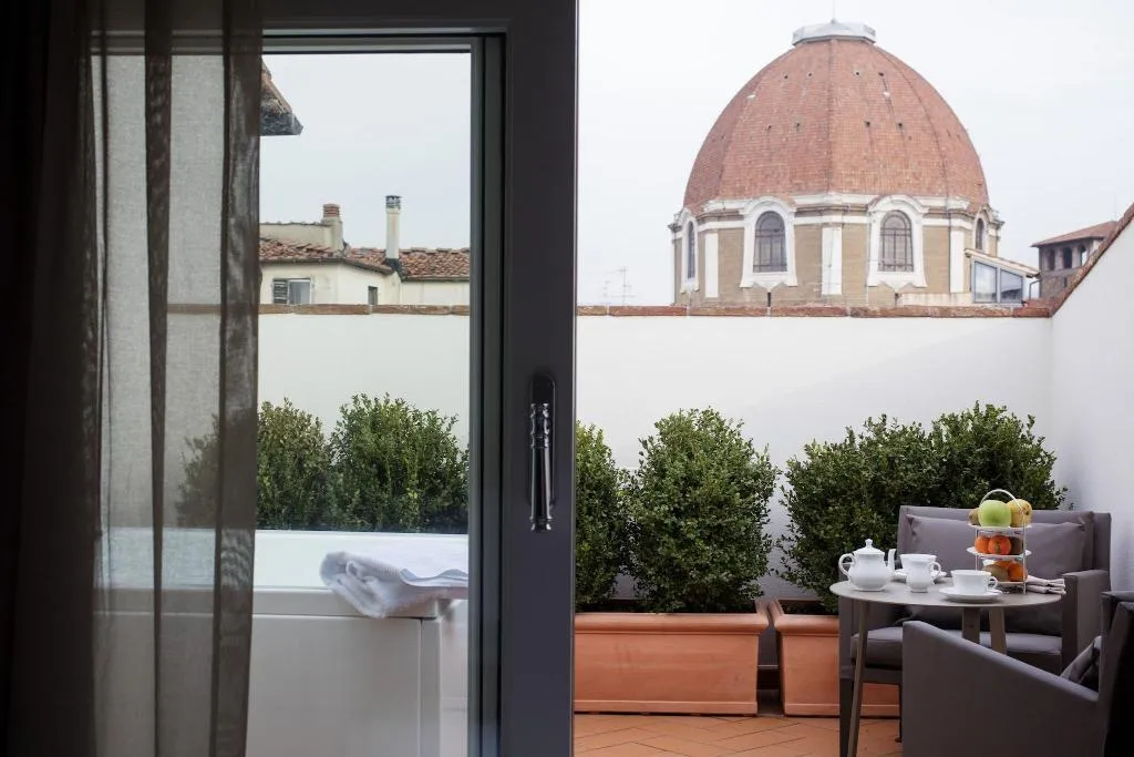 Room, The Frame Hotel, Florence