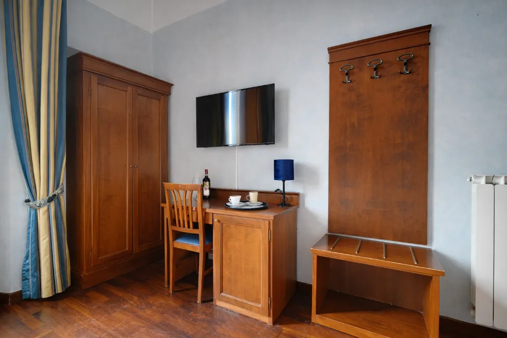 DOUBLE WITH VIEWS Room, Palazzo Vecchio, Florence