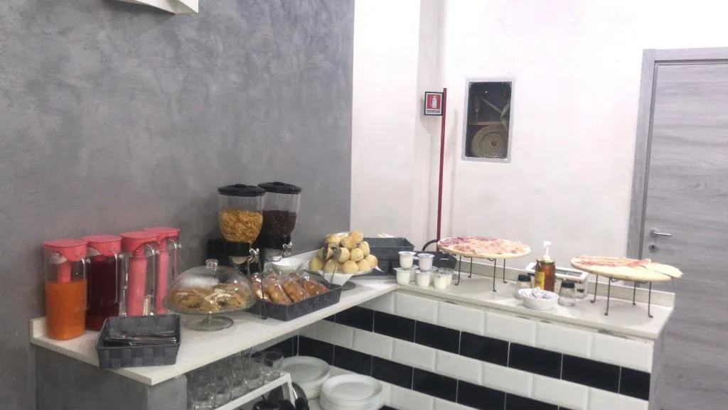 Bar, Poker, Naples
