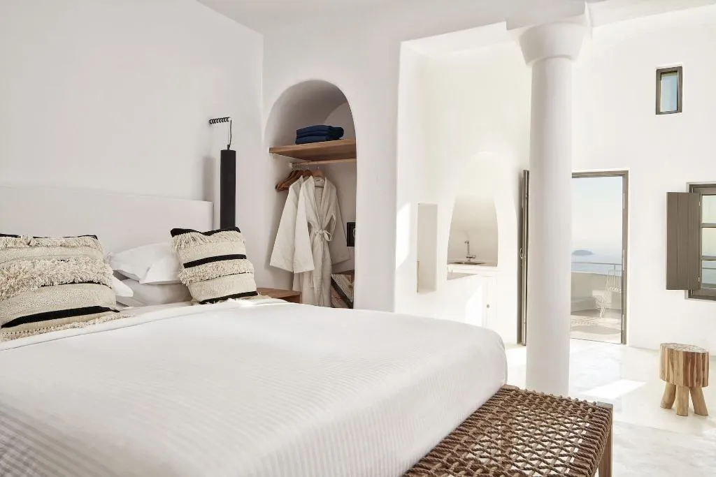 Room, Heavens Edge by Mr and Mrs White, Santorini
