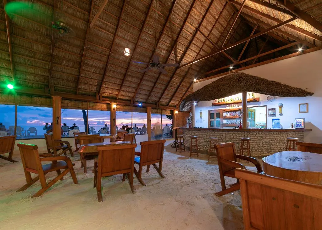 Bar, Fihalhohi Maldives, Male