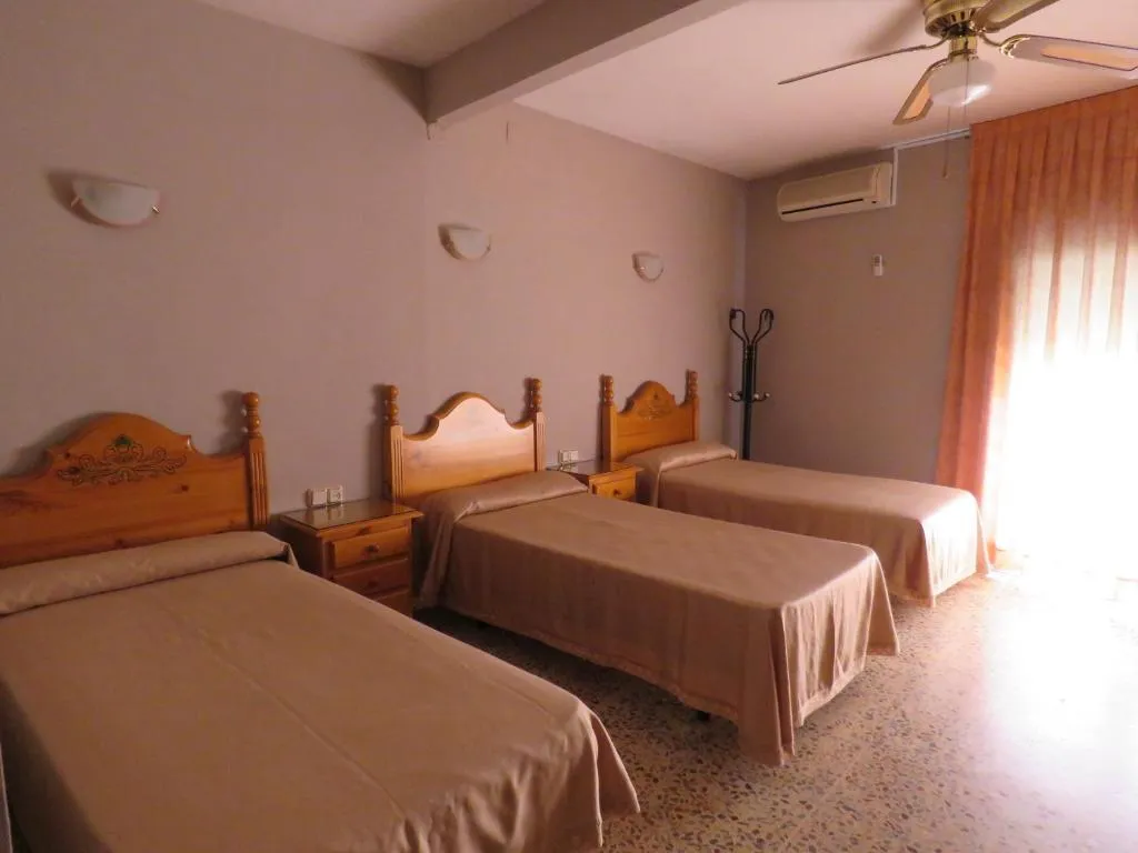 TRIPLE DELUXE Room, Hotel Alain, Valencia