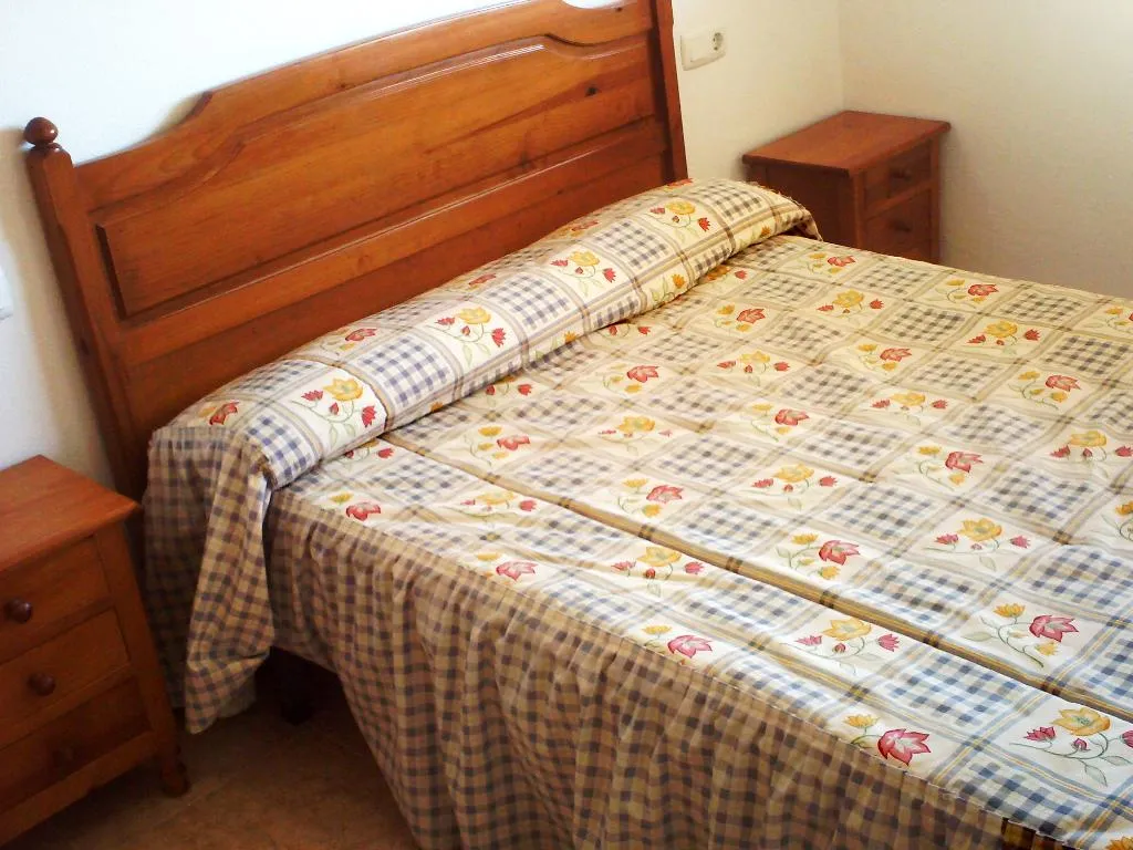 APARTMENT CAPACITY 8 THREE BEDROOMS Room, Apartamentos Tavernes Gandia 3000, Valencia
