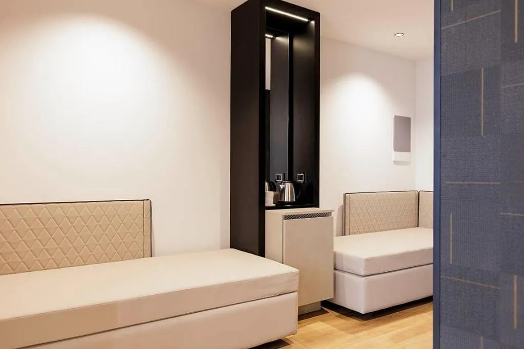 QUADRUPLE STANDARD Room, MH Florence Hotel & Spa, Florence