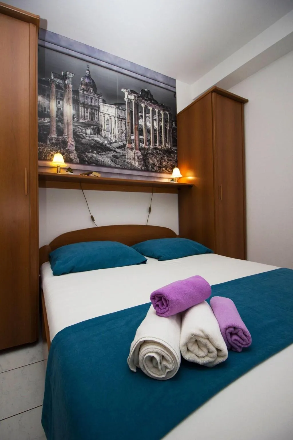 Room, Palac, Split