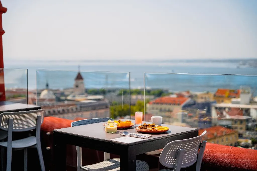 Terrace, Monte Belvedere Hotel By Shiadu, Lisbon