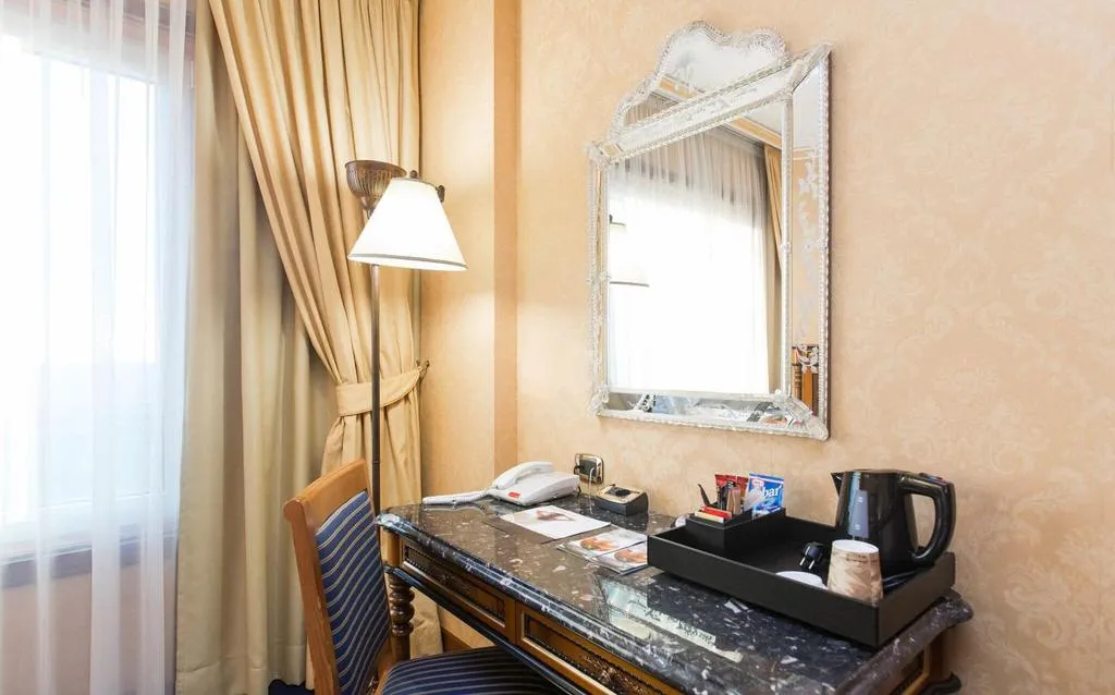 Room, Marriott Hotel Rome Park, Rome