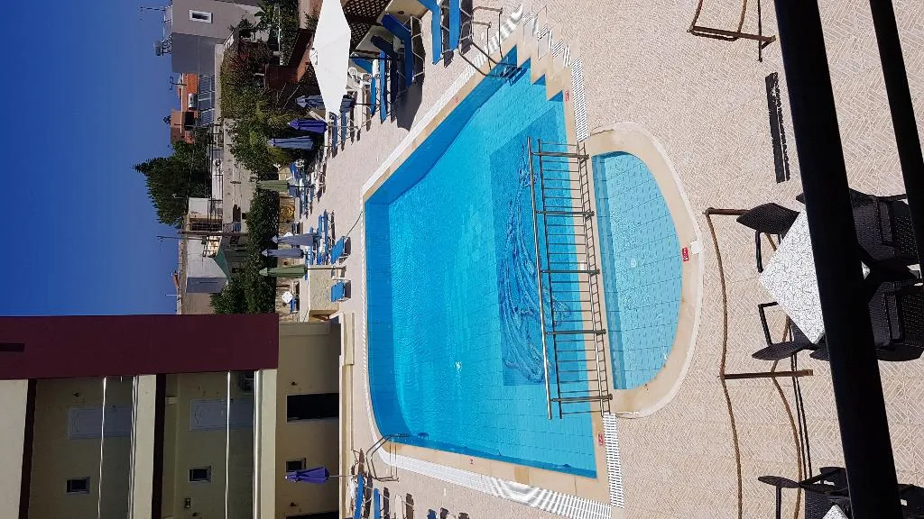 Pool, Alexandros, Crete