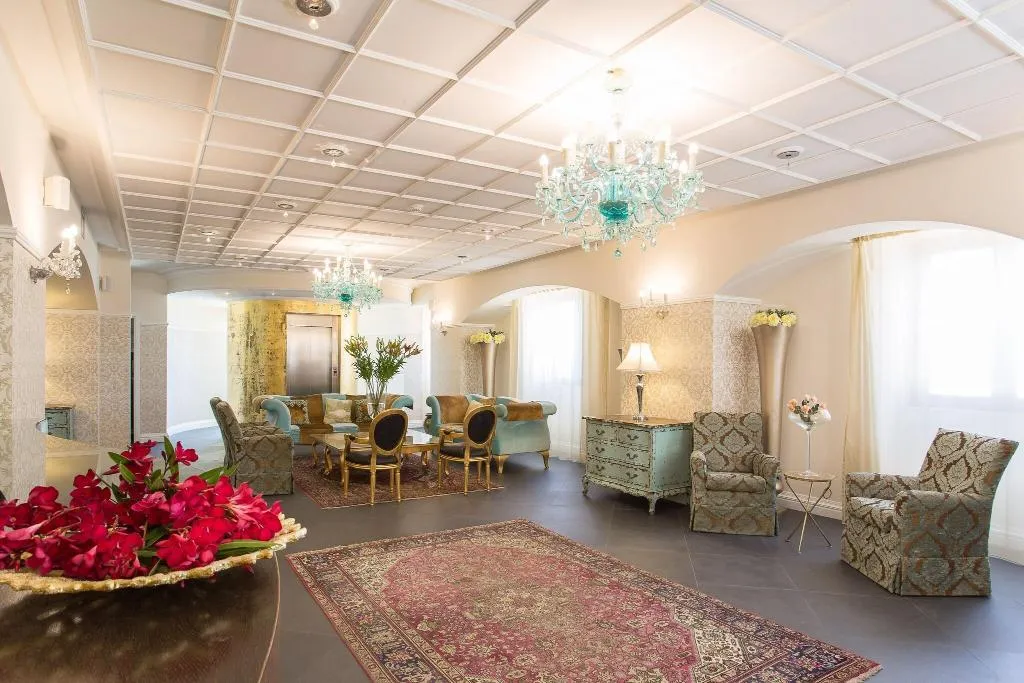 Lobby, Marina Holiday, Palermo