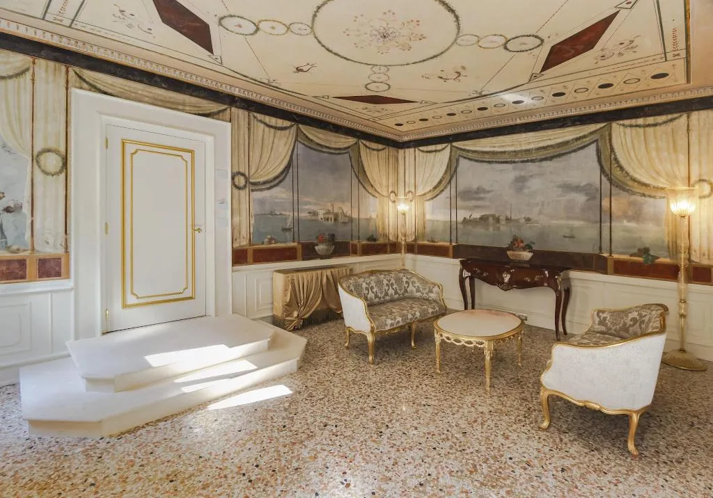 SUITE CAPACITY 4 Room, Cà Bonfadini Historic Experience, Venice