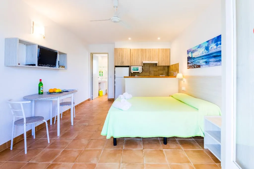 STUDIO STANDARD Room, Arenal Playa Menorca, Menorca