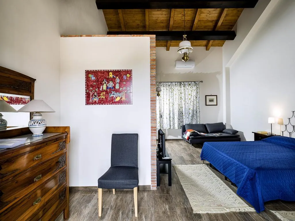 QUADRUPLE GARDEN VIEW Room, B&B Fontana del Cherubino, Catania