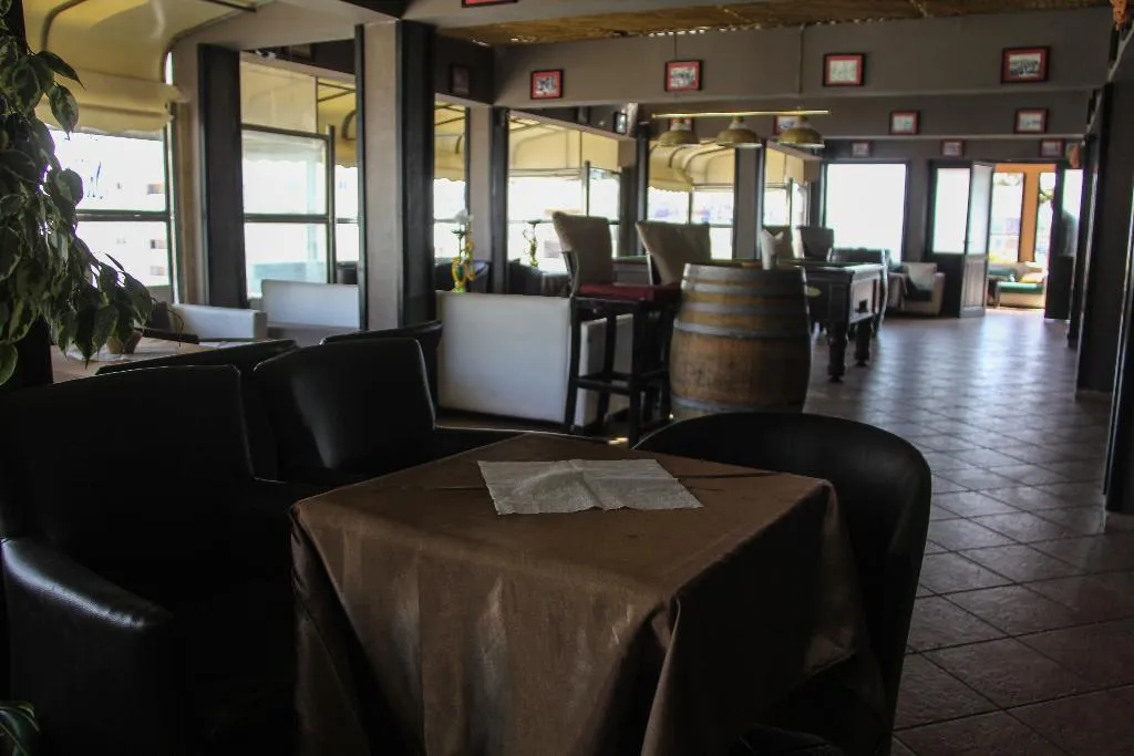 Bar, New Farah Hotel, Agadir