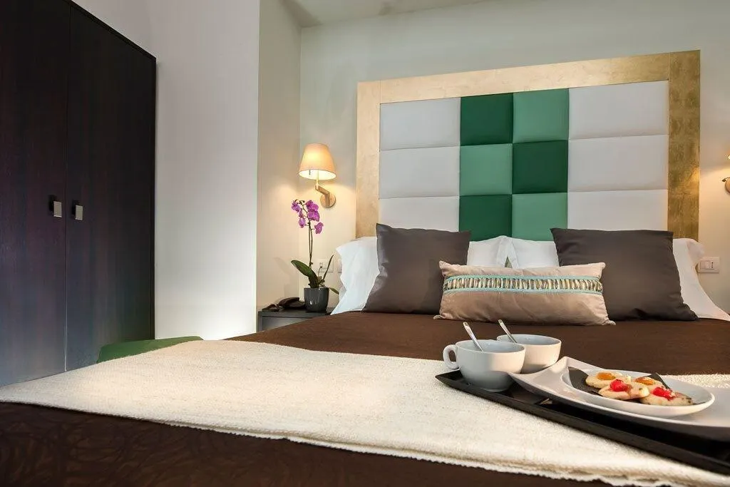 Room, Dve Suite Rome, Naples