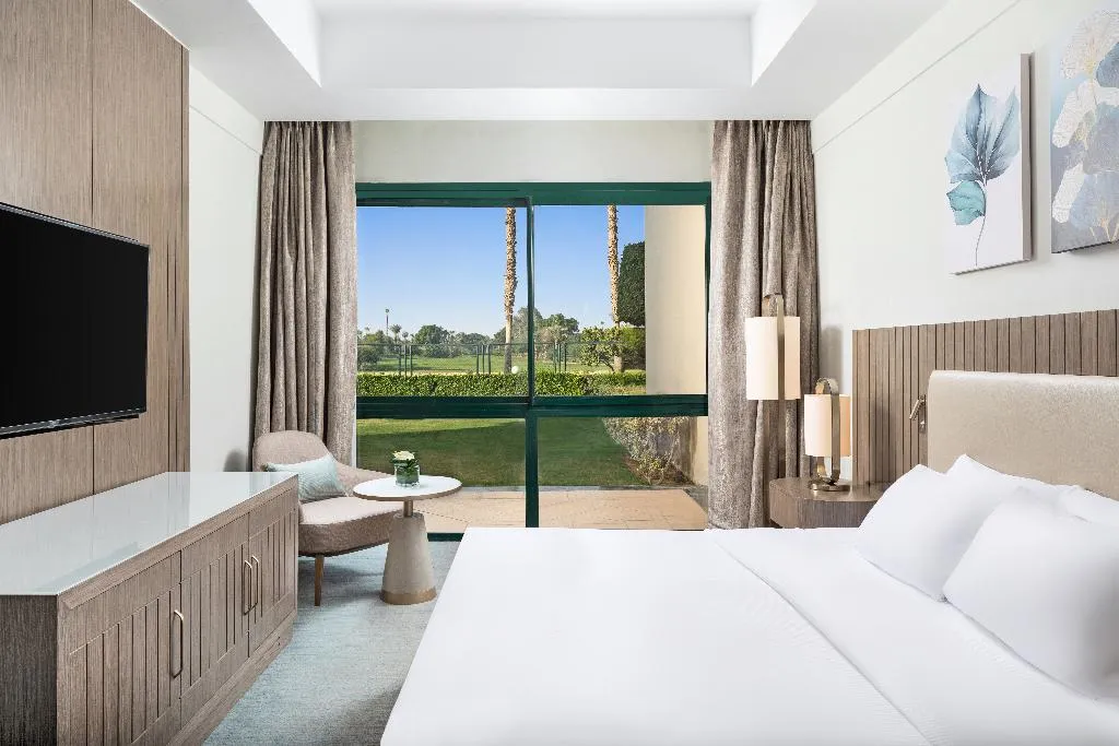 JUNIOR SUITE STANDARD Room, Hilton Pyramids Golf, Cairo