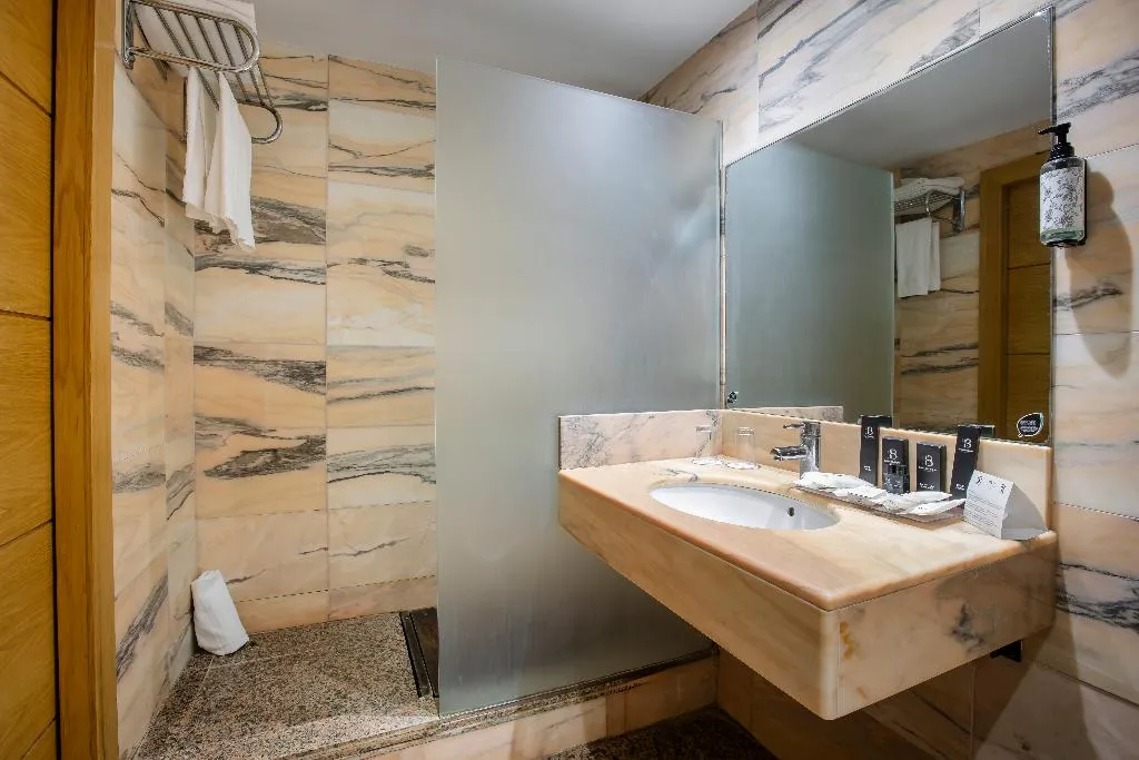 SUITE STANDARD Room, Moon Dreams CalaBahia, Costa Del Sol