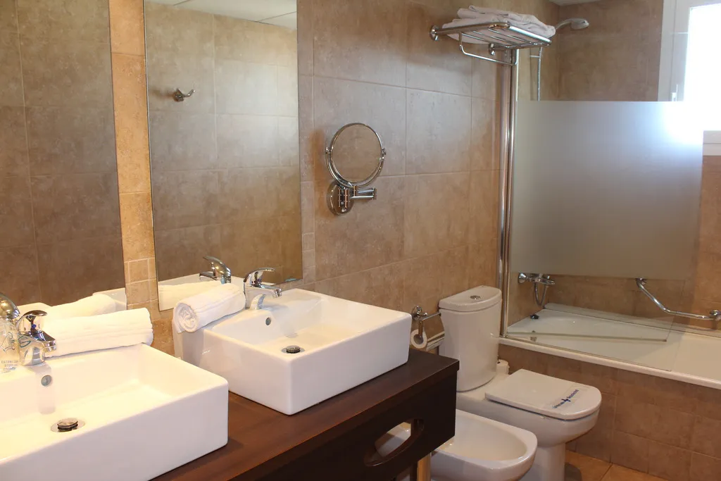 Room, Puertomar, Valencia