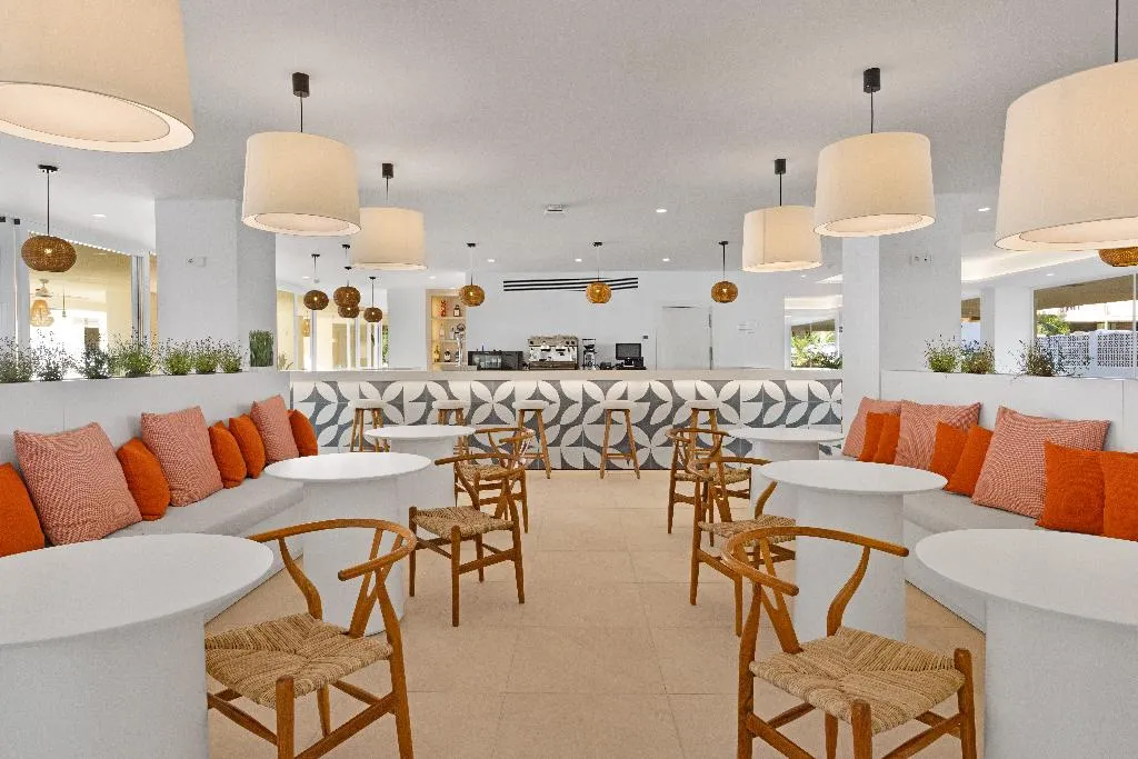 Bar, Palmanova Beach Apartments by TRH, Majorca