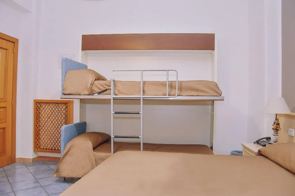 Room, Hotel Piccolo Sogno, Naples