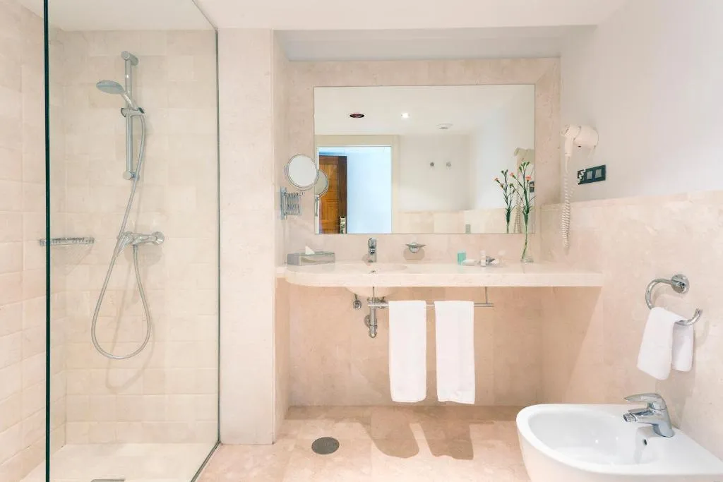 Double or Twin WITH PRIVATE POOL Room, Hipotels  Playa La Barrosa, Costa De La Luz