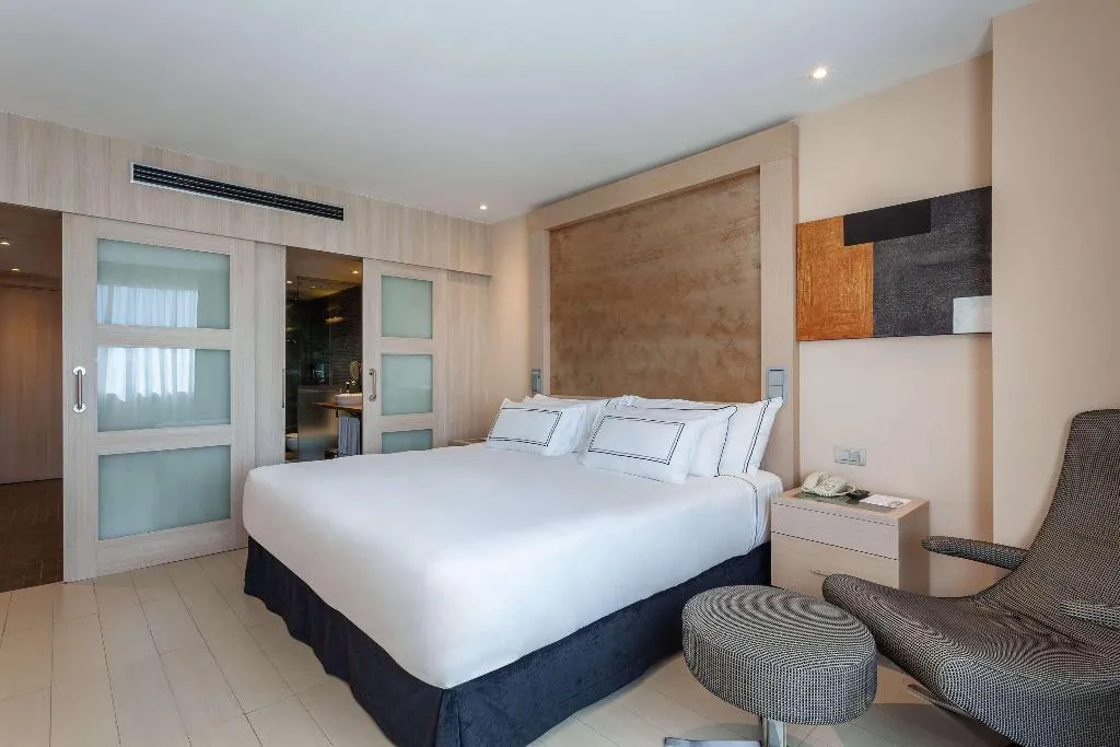 DOUBLE WITH DOUBLE BED Room, Melia Sevilla, Seville