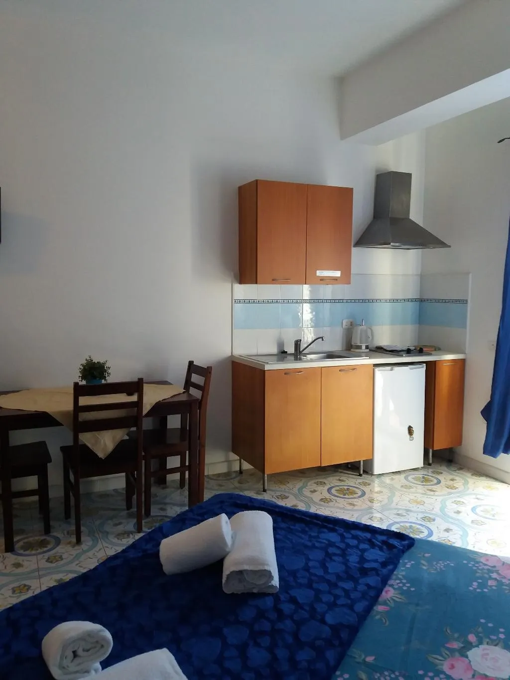 General view, Sorrento Town Suites, Naples