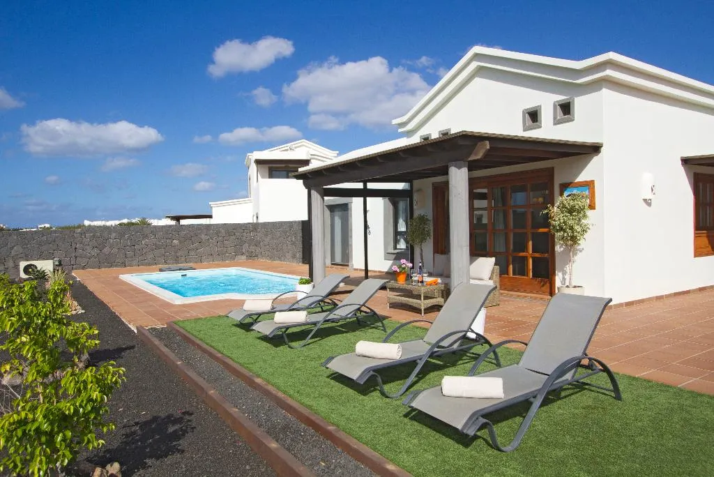 VILLA CAPACITY 4 Room, Villas Coral Deluxe, Lanzarote