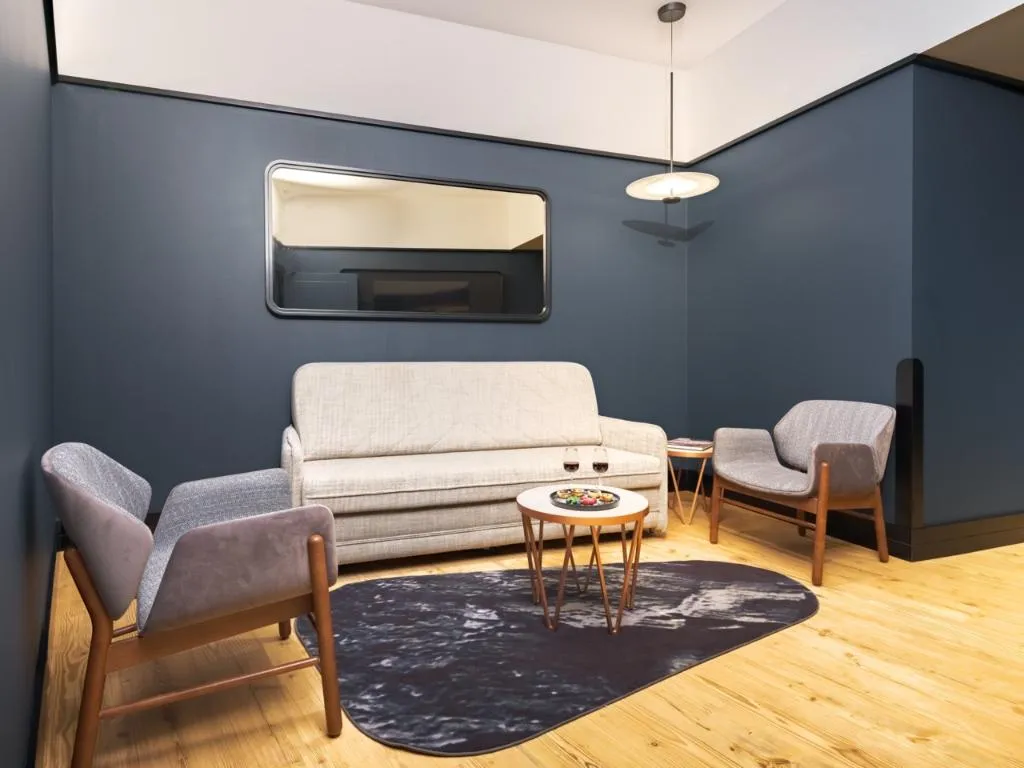 SUITE CAPACITY 3 Room, Axis Porto Club, Porto