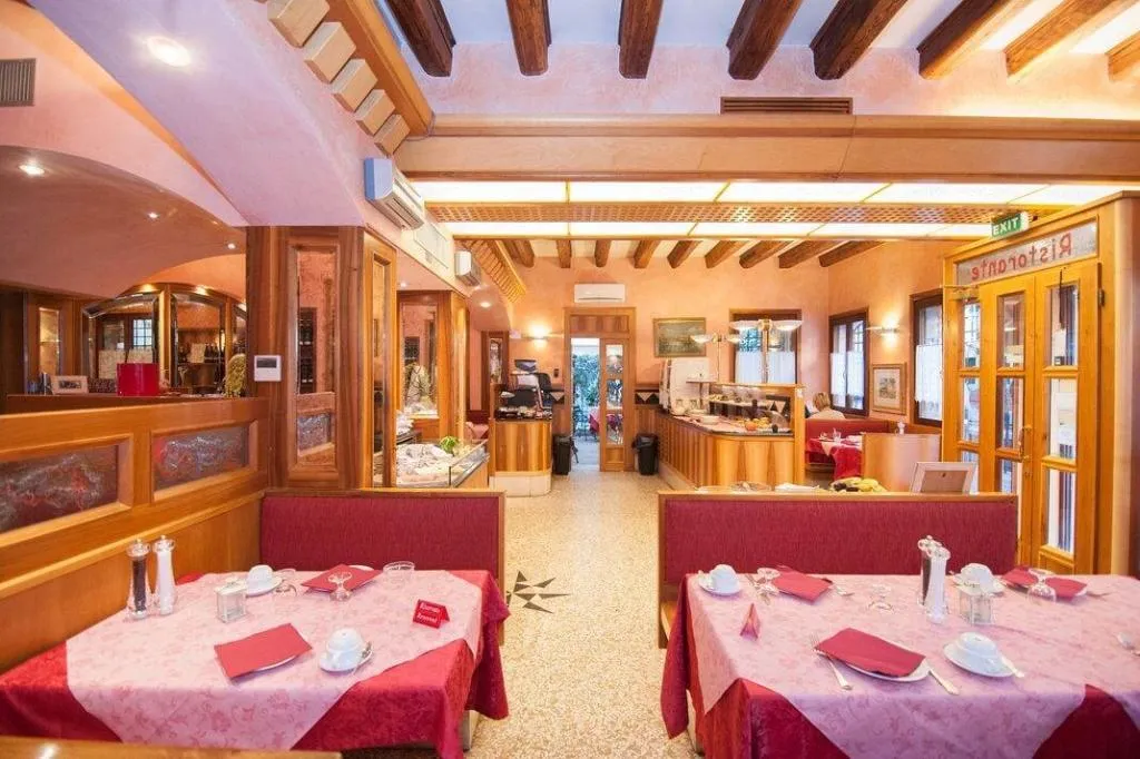 Restaurant, Ca' Messner 5 Leoni, Venice