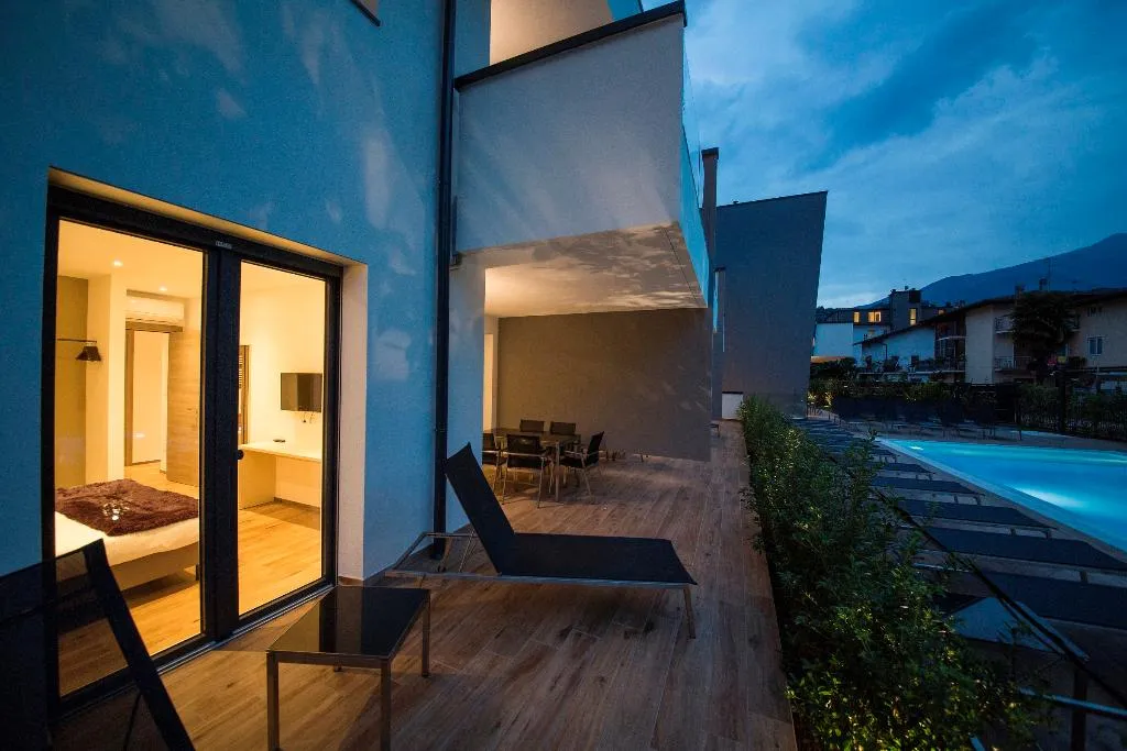 Pool, Riva Lake Lodge, Milan