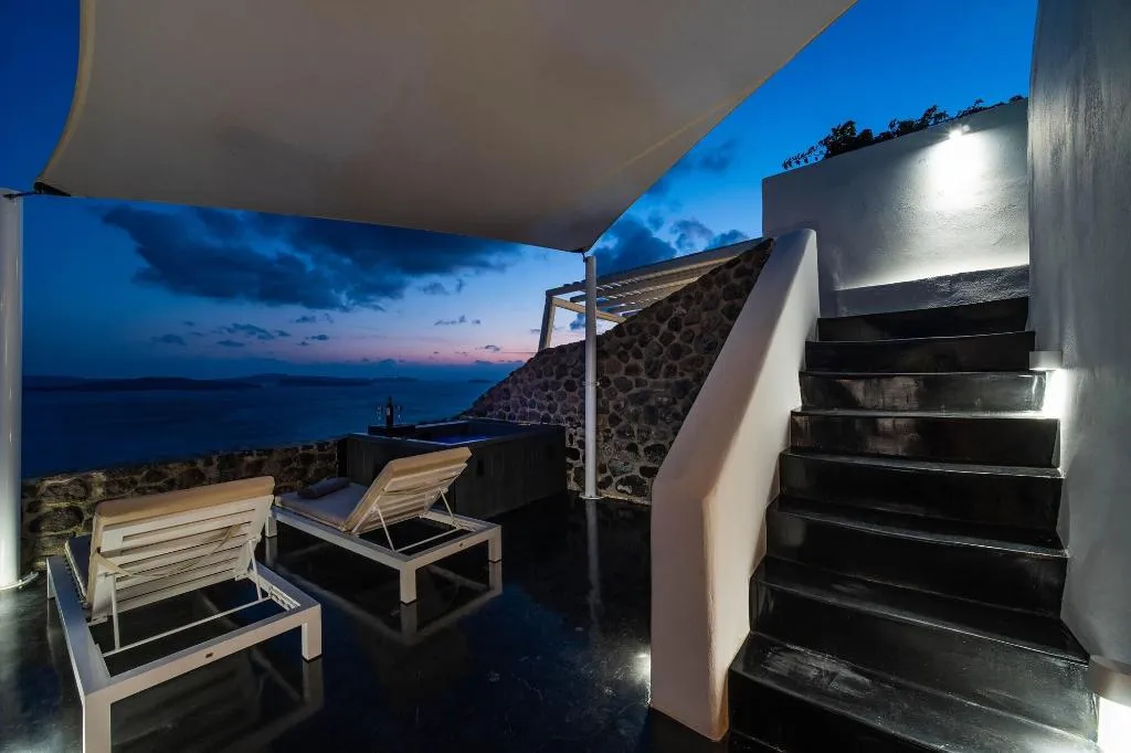 Room, Solstice Luxury Suites, Santorini