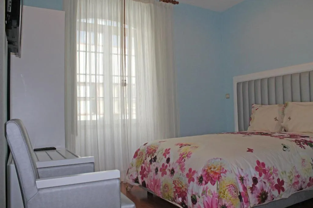 Room, Grande Oceano Guest House, Porto